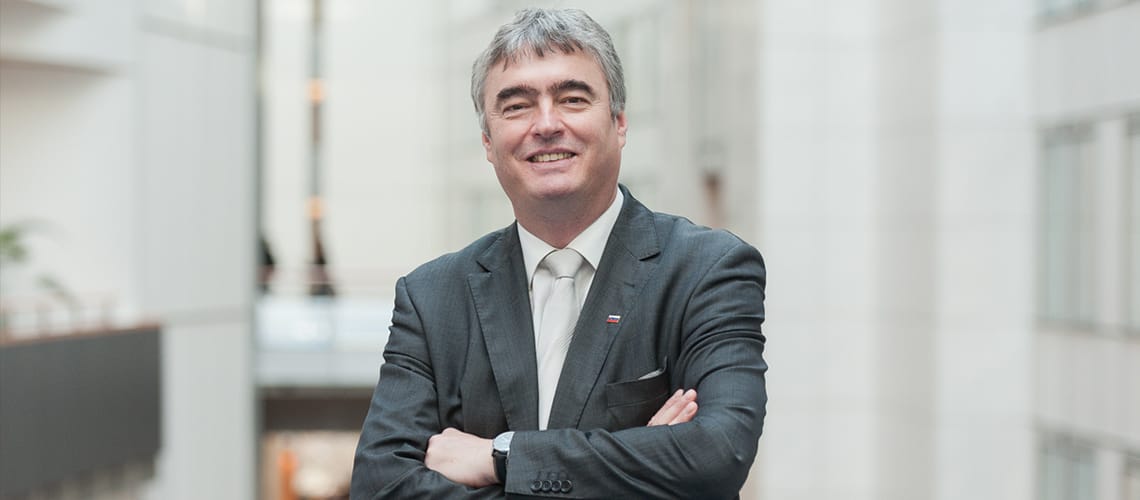 Dr. Milan Zver: Sem proti predlagani spremembi Direktive o orožju