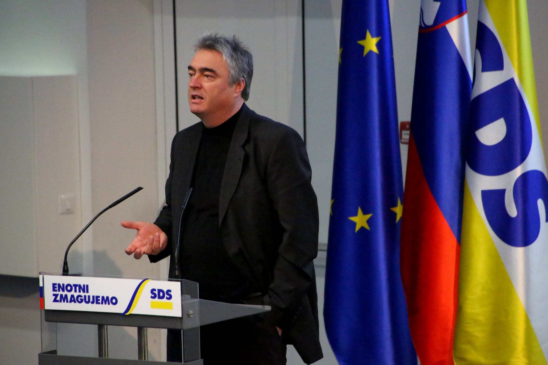 Dr. Milan Zver: Udeležimo se referenduma, glasujmo PROTI in zavarujmo družino.