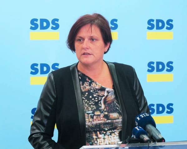 Jelka Godec: Kje so razlogi za ponovne zamude izplačila Zoisovih štipendij?