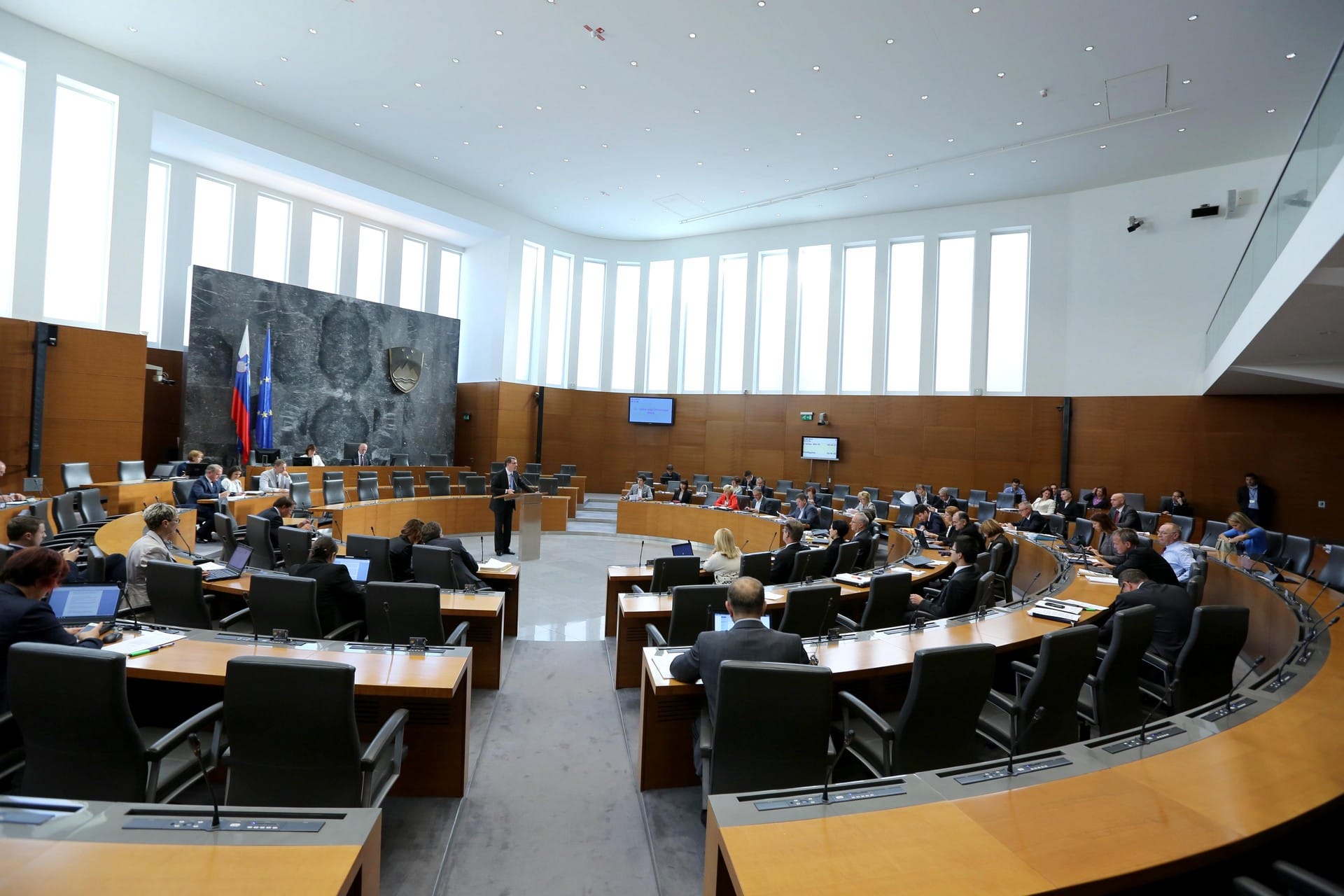 Potrebna je razprava o nadaljnjem ukrepanju v migrantski krizi