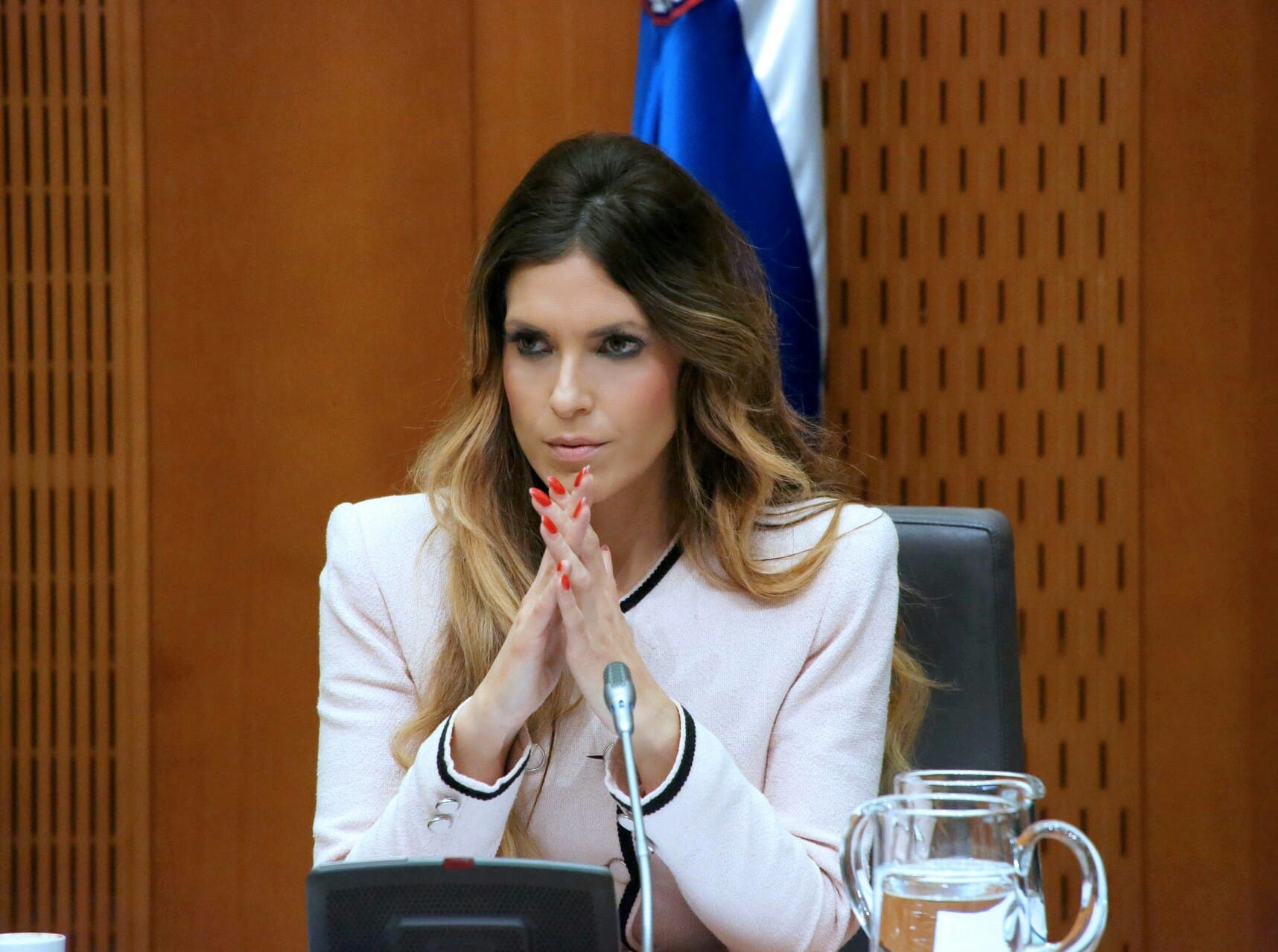 Potrebno je vedeti, kdo je odgovoren za 600 prikritih morišč