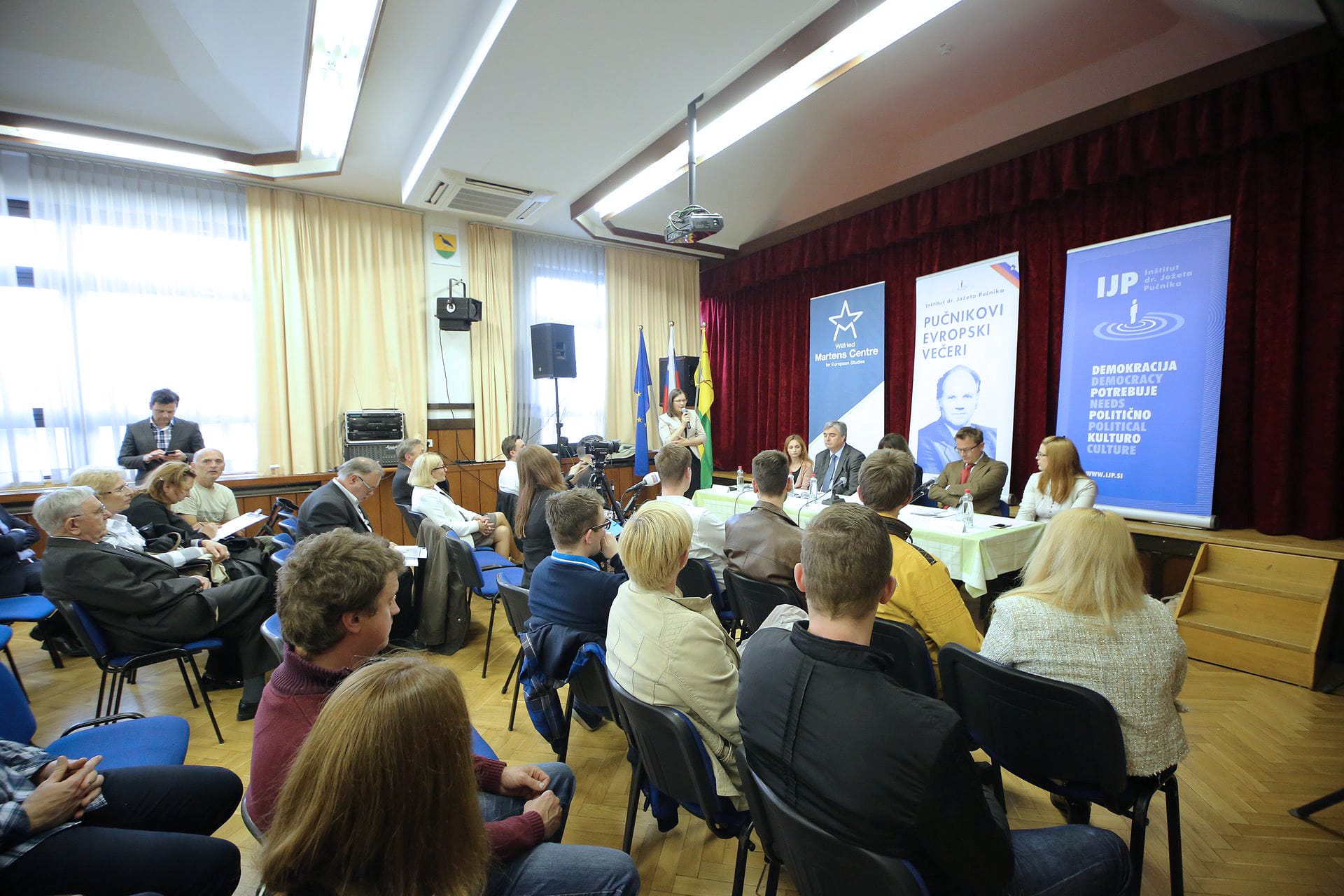 Program Erasmus+ prinaša mladim nove kompetence, pomembne predvsem pri zaposlitvi