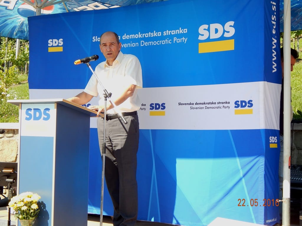 Janez Janša: V Sloveniji je marsikaj obrnjeno na glavo