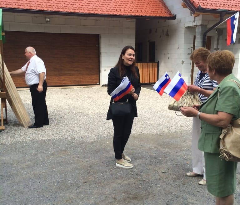 Slovenska zastava v vsak slovenski dom tudi v Škocjanu