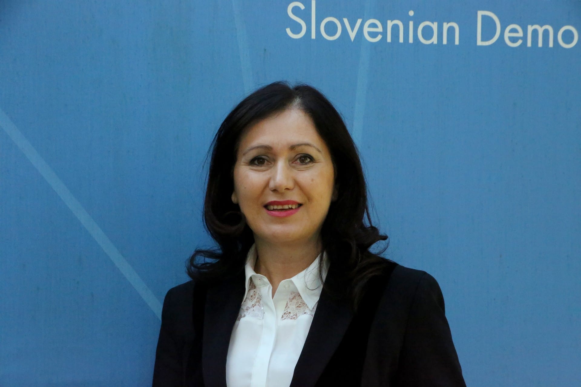 Patricija Šulin: Globalizacijski sklad pomaga presežnim delavcem in mladim v Belgiji, Slovenija pa nanj pozablja