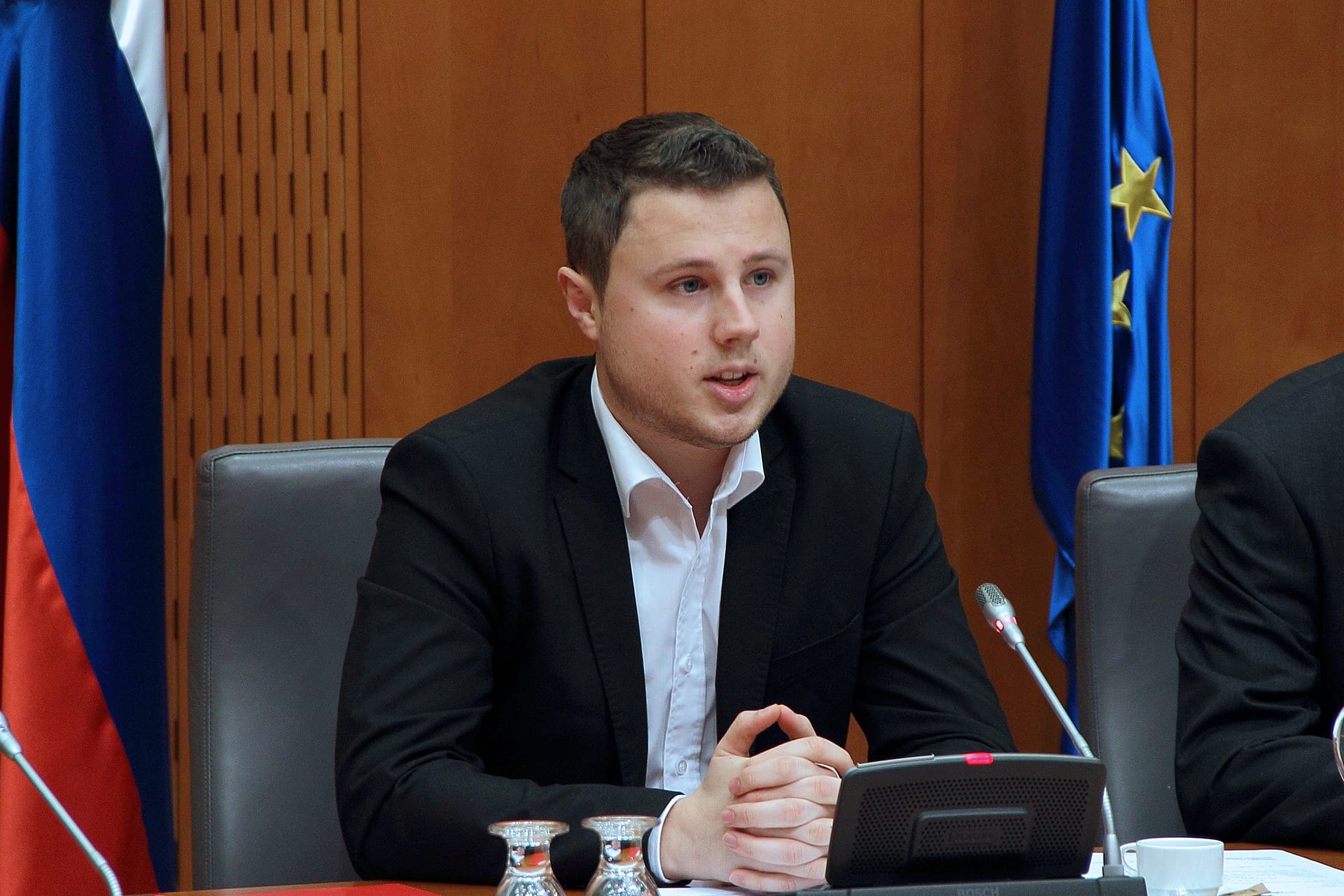 Poslanska skupina SDS je podprla vstop Črne gore v NATO