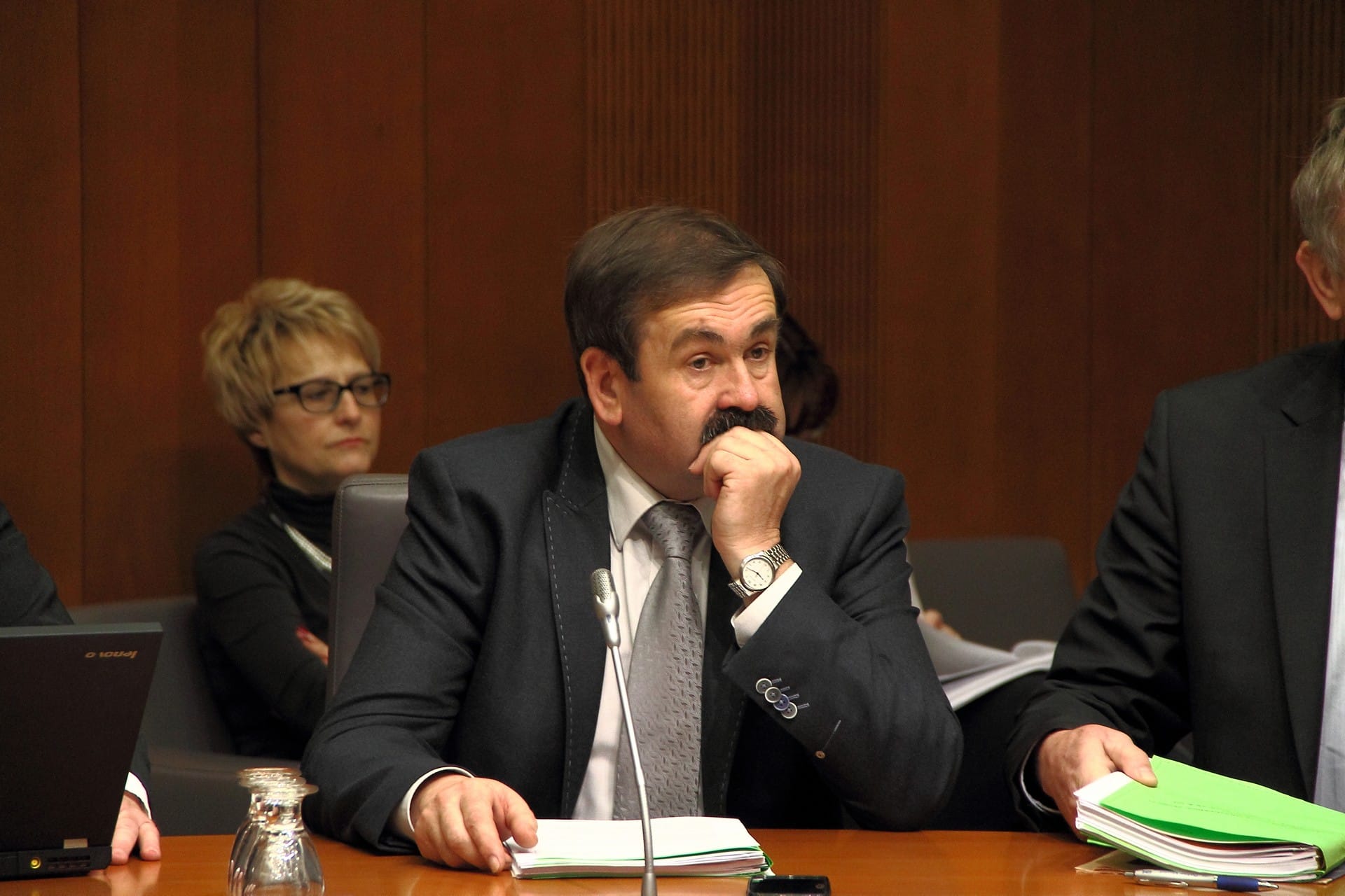 Zvone Lah: Vlada želi sprejeti zakon, ki bo posebno kmete dodatno bremenil