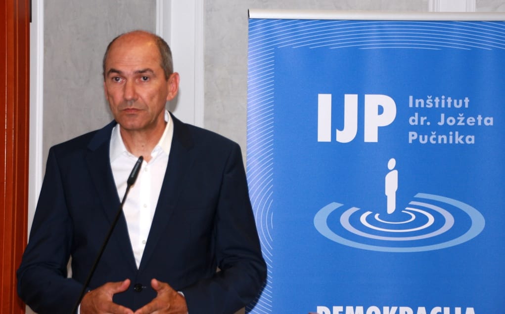 Janez Janša: Vedenje o metodah obvladovanja totalitarne družbe je ključnega pomena za sedanjost