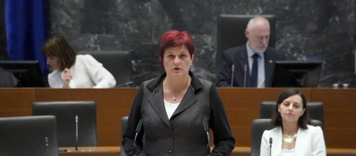 Jelka Godec: Problematiko čakalnih dob v zdravstvu je potrebno začeti reševati takoj