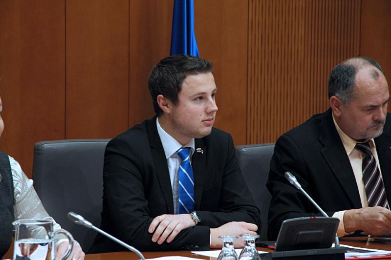 Žan Mahnič: Kdaj bo Dvorec Visoko razglašen za spomenik državnega pomena?