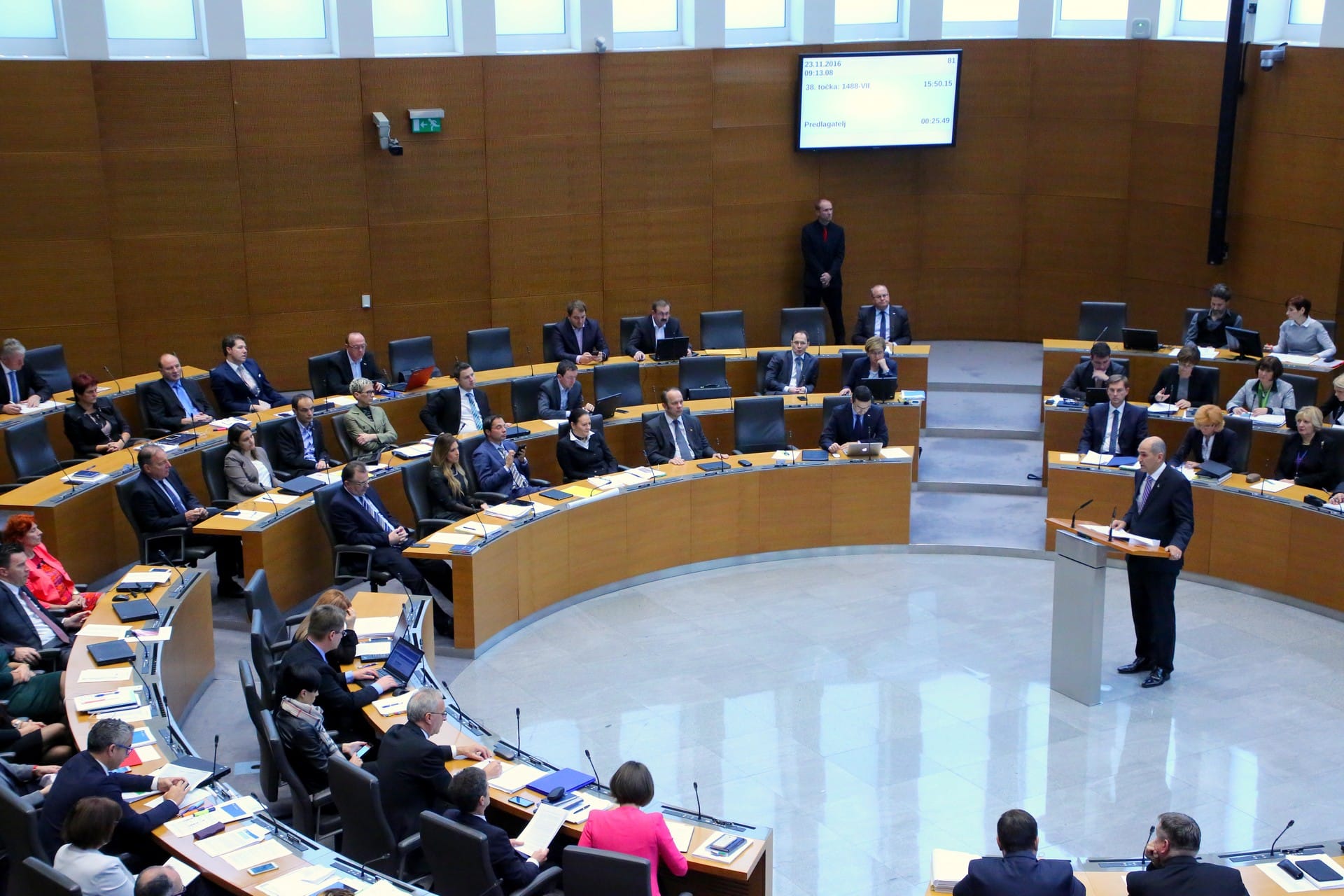 Na Odboru za obrambo o nameri MORS glede prodaje tankov M55–S
