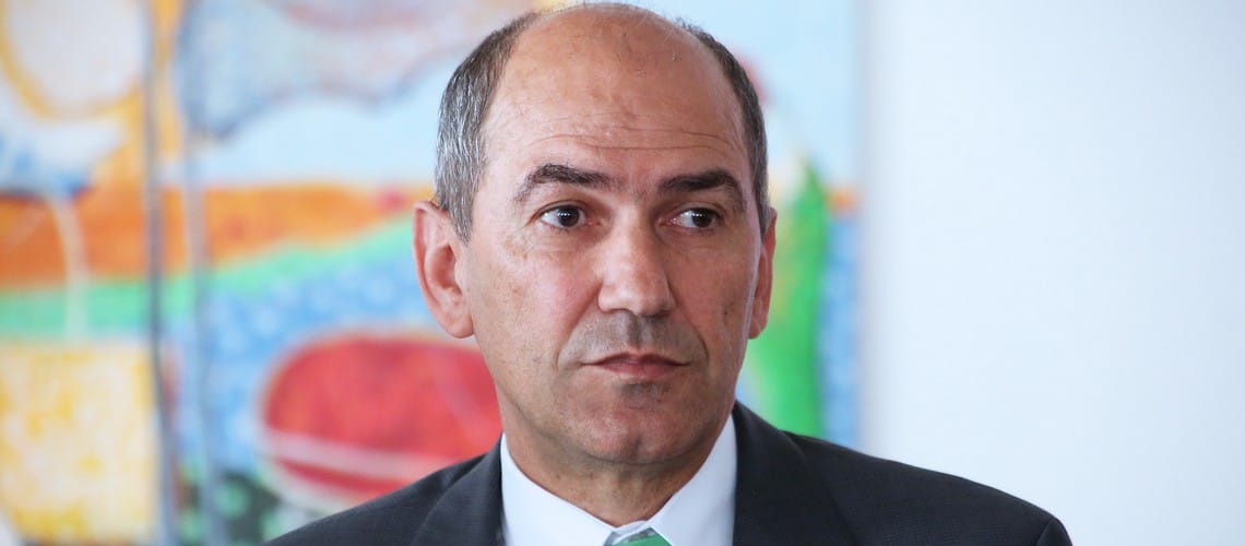 Janez Janša: Politika vlade Mira Cerarja je protislovenska