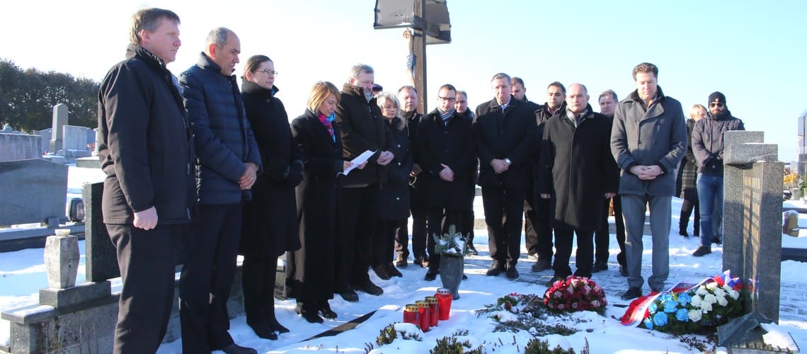 V SDS počastili spomin na utemeljitelja slovenske demokracije in države