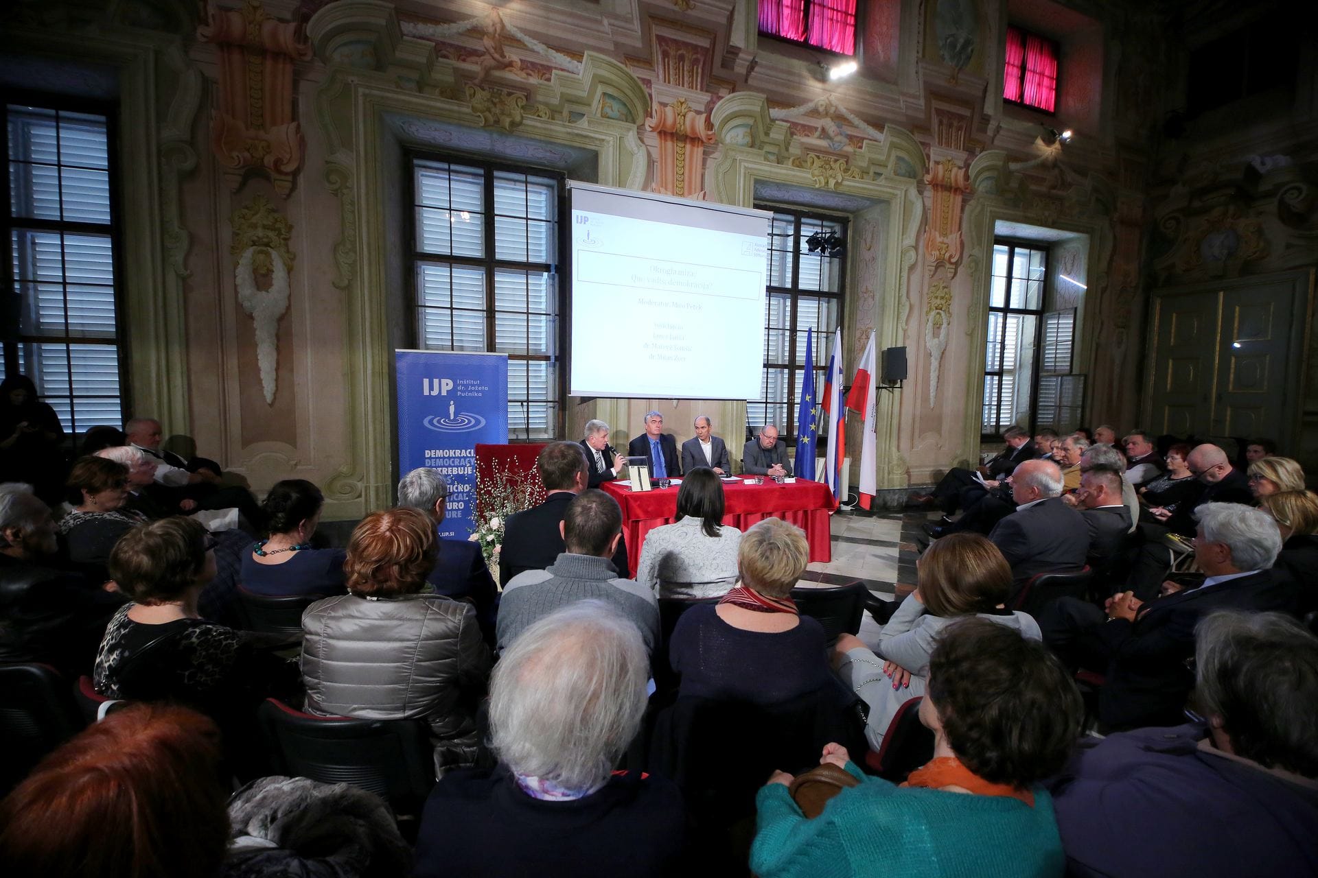 Janez Janša: Da demokracija deluje, morata biti prisotni učinkovitost in pravičnost