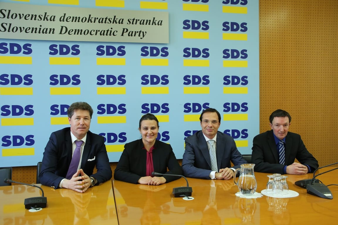 Birokracija duši razvoj! V SDS predstavljamo konkretne ukrepe za debirokratizacijo Slovenije