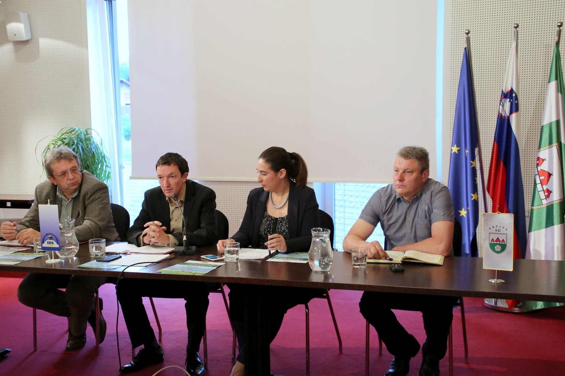 Zaradi nerazumnih predpisov kmetje plačujejo visoko ceno