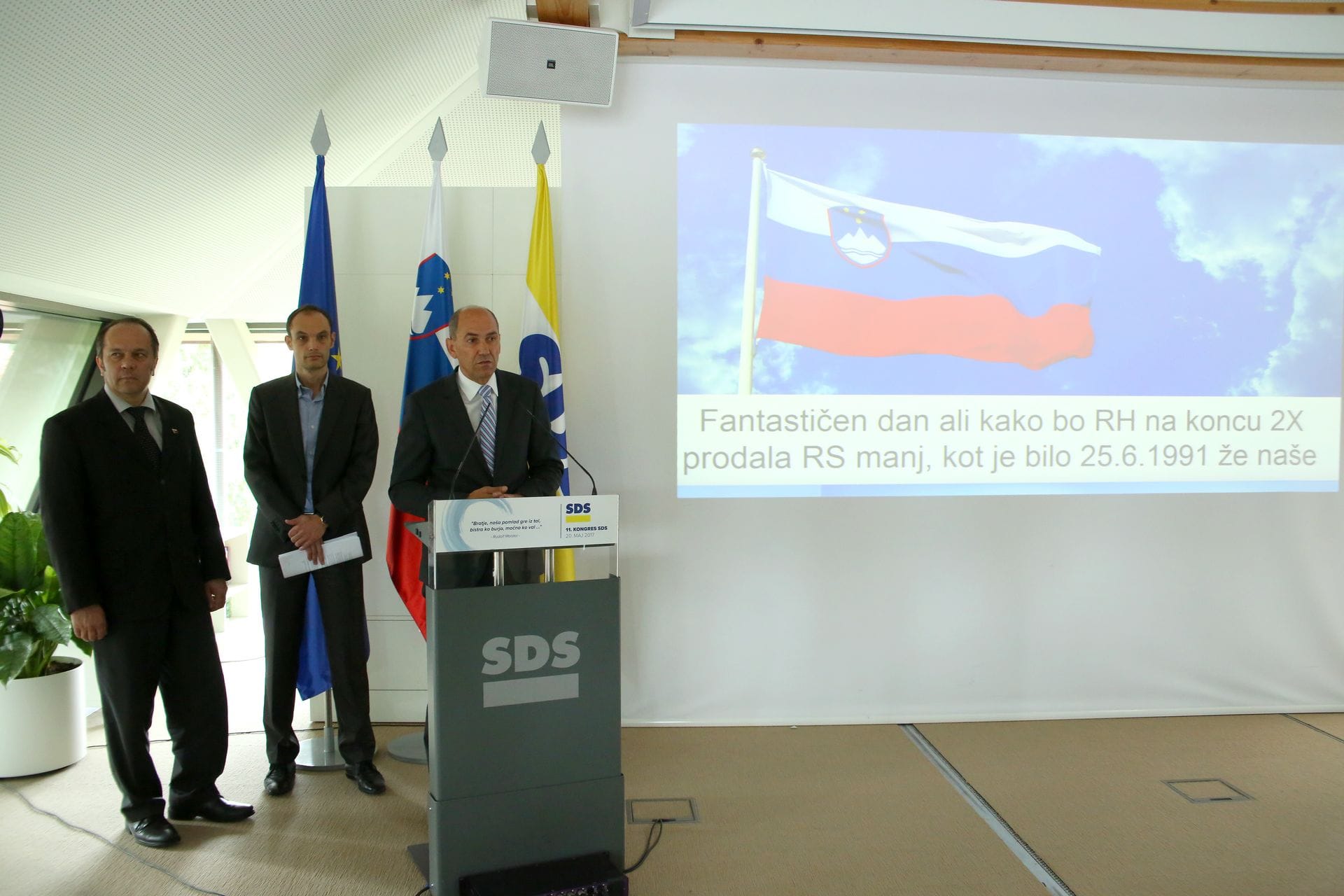 Janez Janša: Bo Hrvaška Sloveniji še drugič prodala tisto, kar je bilo ob osamosvojitvi nesporno njeno?