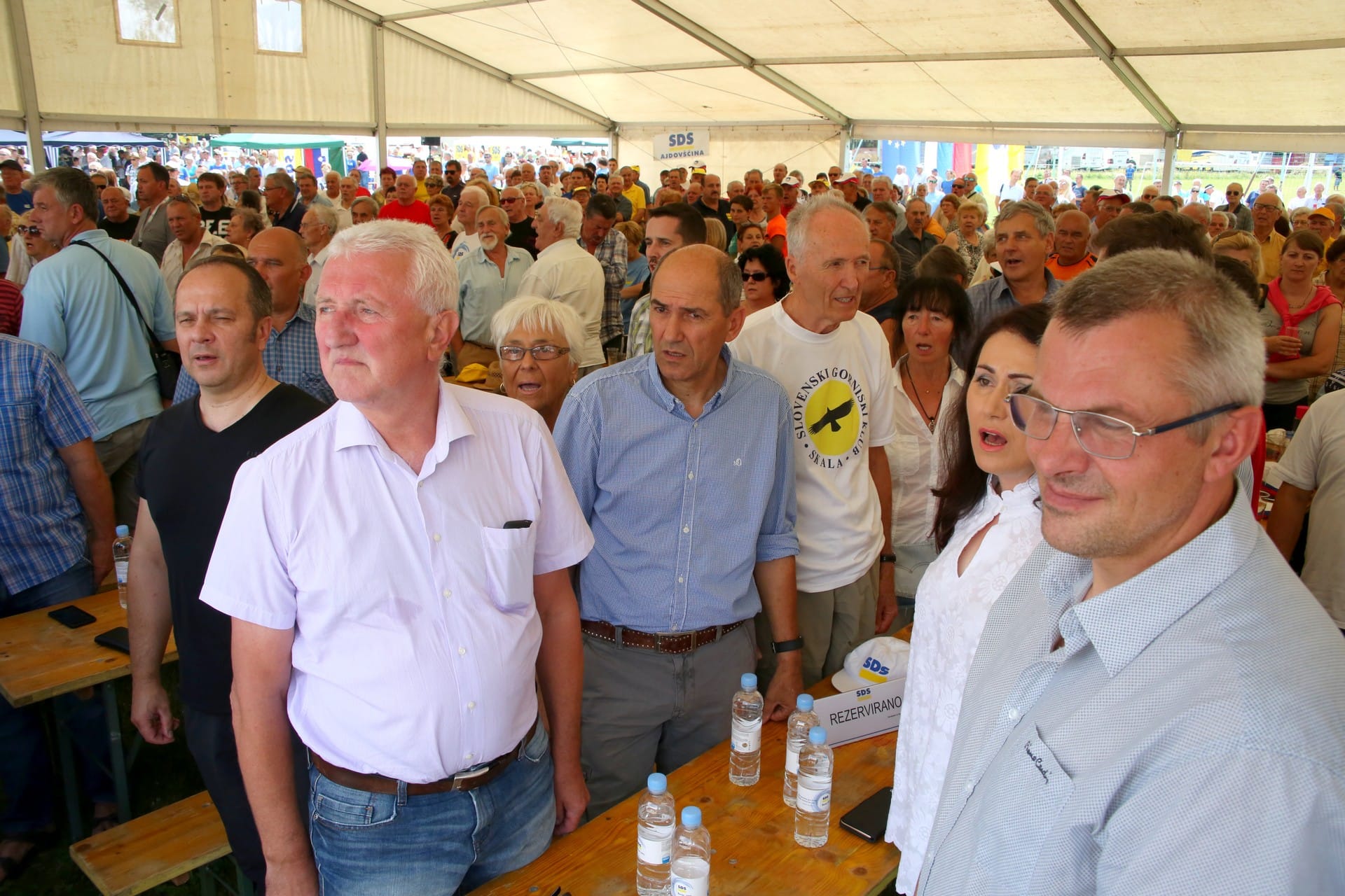 Janez Janša: Kdor ni proti nam, ta je z nami!