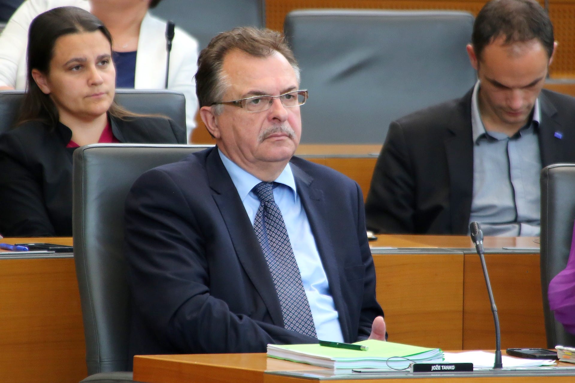 Jože Tanko: Zakaj so v Državnem zboru v interpelaciji prekrili imena dveh oseb, ki sta bili že večkrat javno objavljeni?