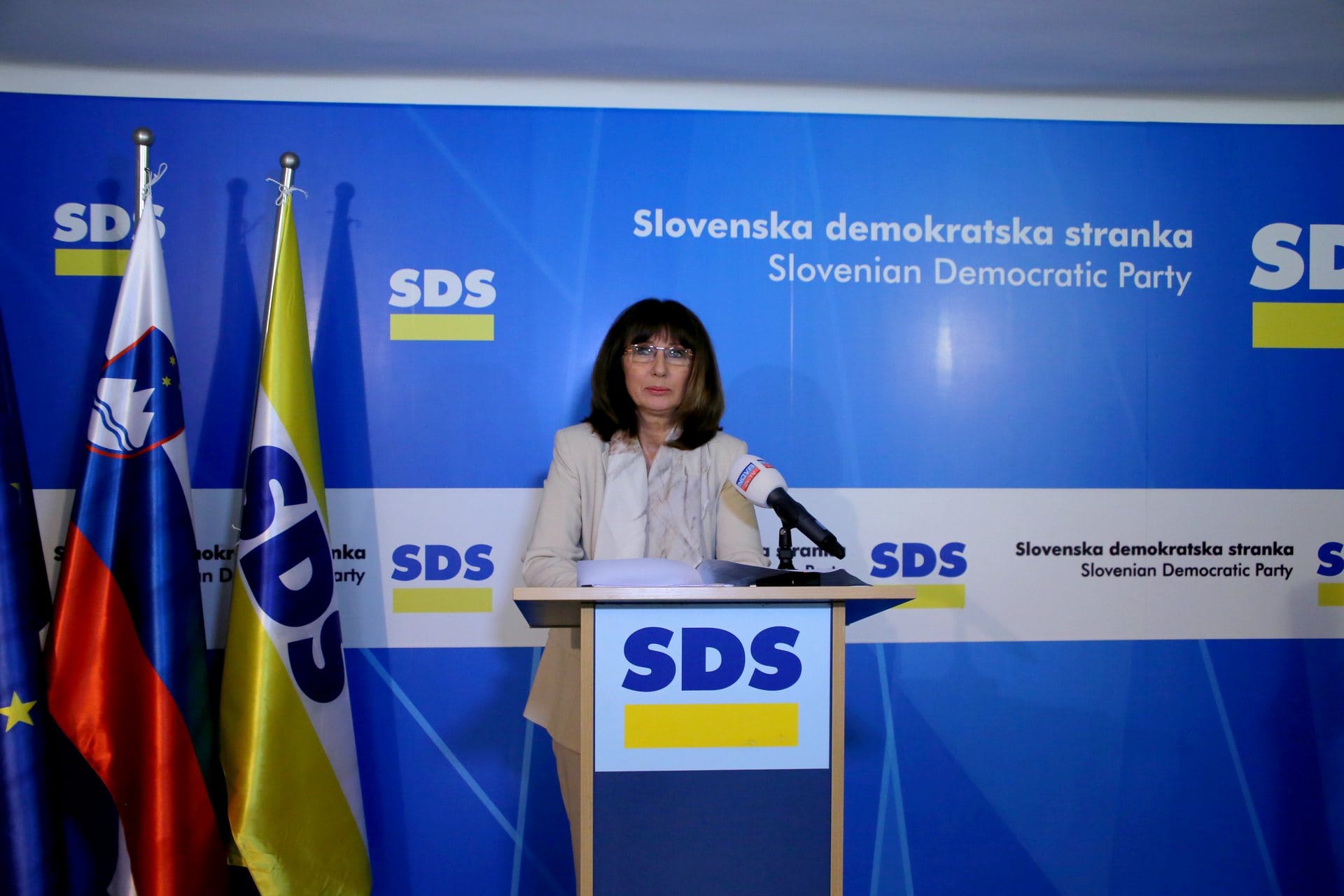 Uvajanje obveznega drugega tujega jezika v osnovno šolo, drugi poskus