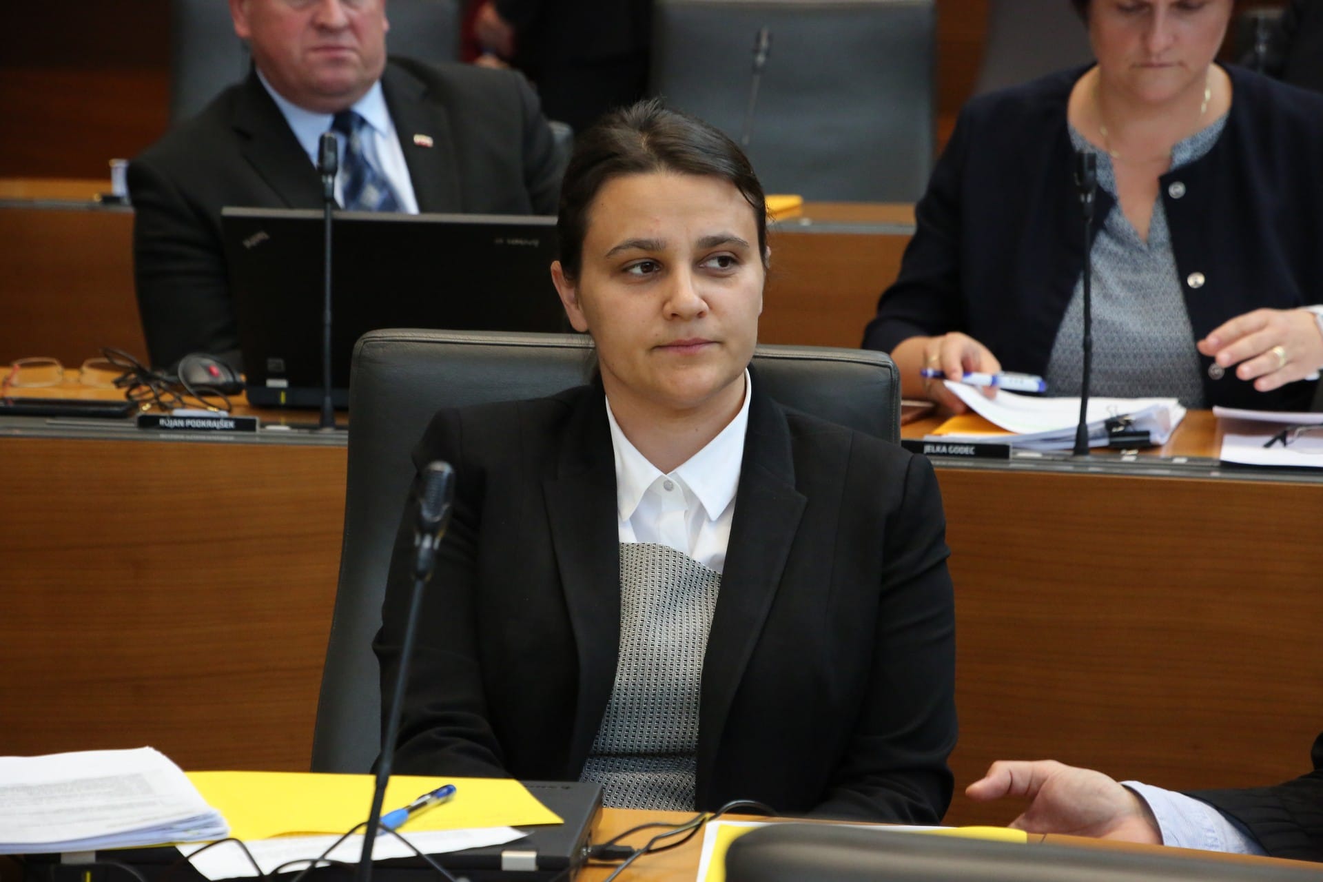 Suzana Lep Šimenko: Ali namerava ministrica za okolje ukrepati zaradi smradu okoli bioplinarn?