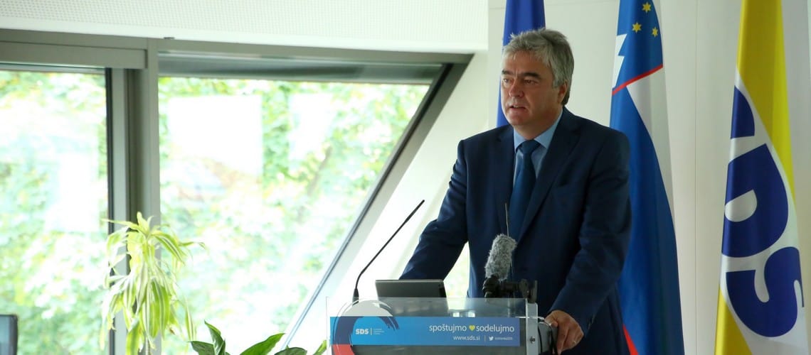 Slovenija nujno potrebuje zasuk zunanje politike z vzhoda nazaj k evroatlantskim integracijam