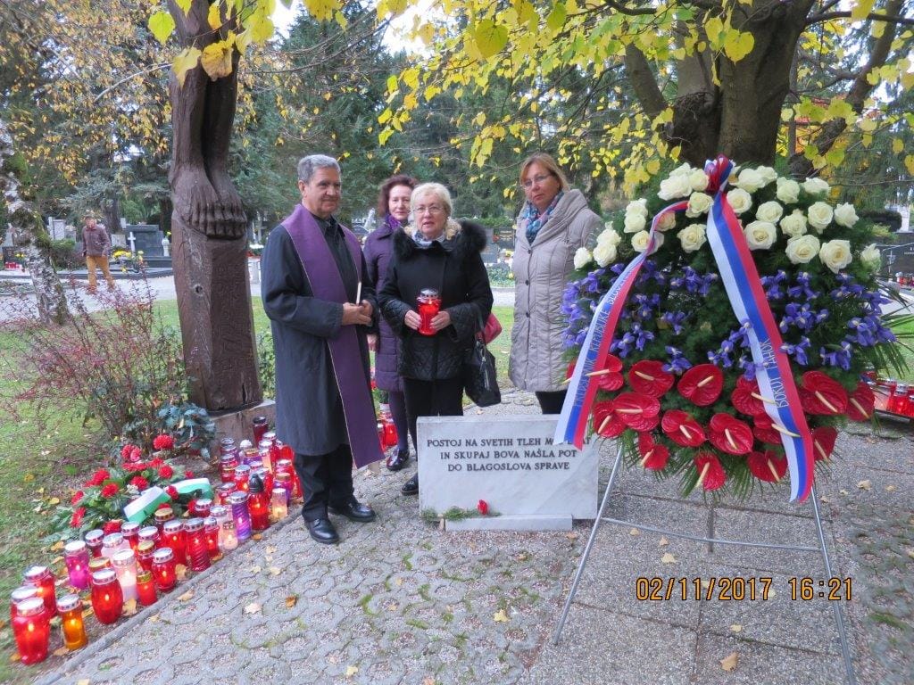 Članice ŽO SDS Ljubljana ob Lipi sprave