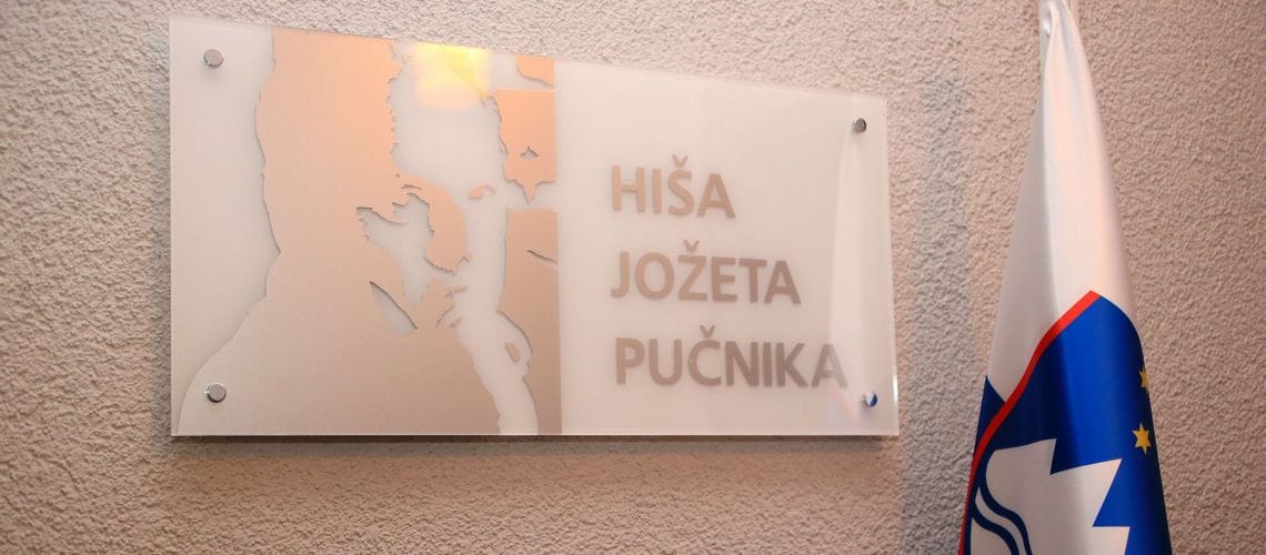 Janez Janša ob poimenovanju Hiše Jožeta Pučnika: »Vzeli so mu domovino, simbolično dom, s tem dejanjem mu mi ta dom vračamo.«