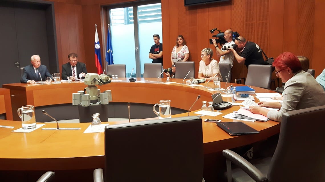 Ali bodo kdaj tudi zaradi korupcije v zdravstvu »letele glave«?