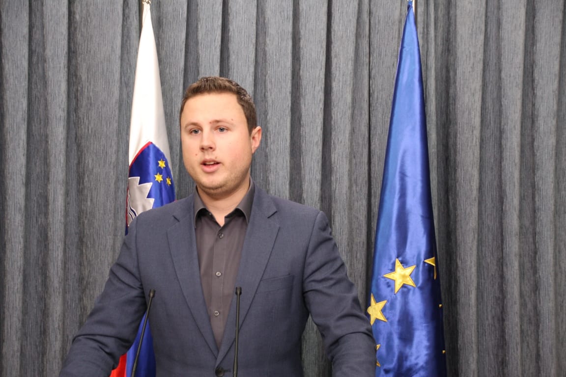 Žan Mahnič: Pri nakupu bojnih osemkolesnih vozil naj se sledi načelom ekonomičnosti, transparentnosti in zakonitosti