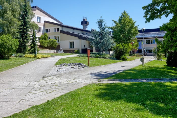 Poslanca SDS Tomaž Lisec in Anja Bah Žibert za samostojni visokošolski zavod Visoka šola za upravljanje podeželja Grm Novo mesto