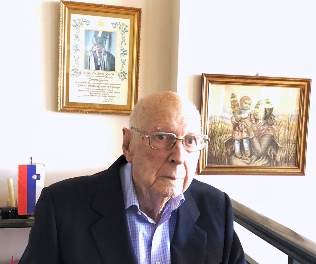 Umrl je Dušan S. Lajovic
