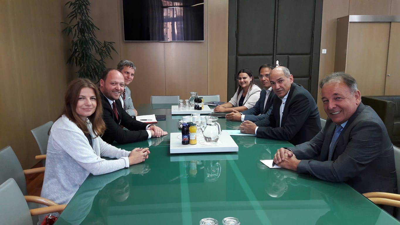 Slovensko gospodarstvo si želi močno in stabilno vlado