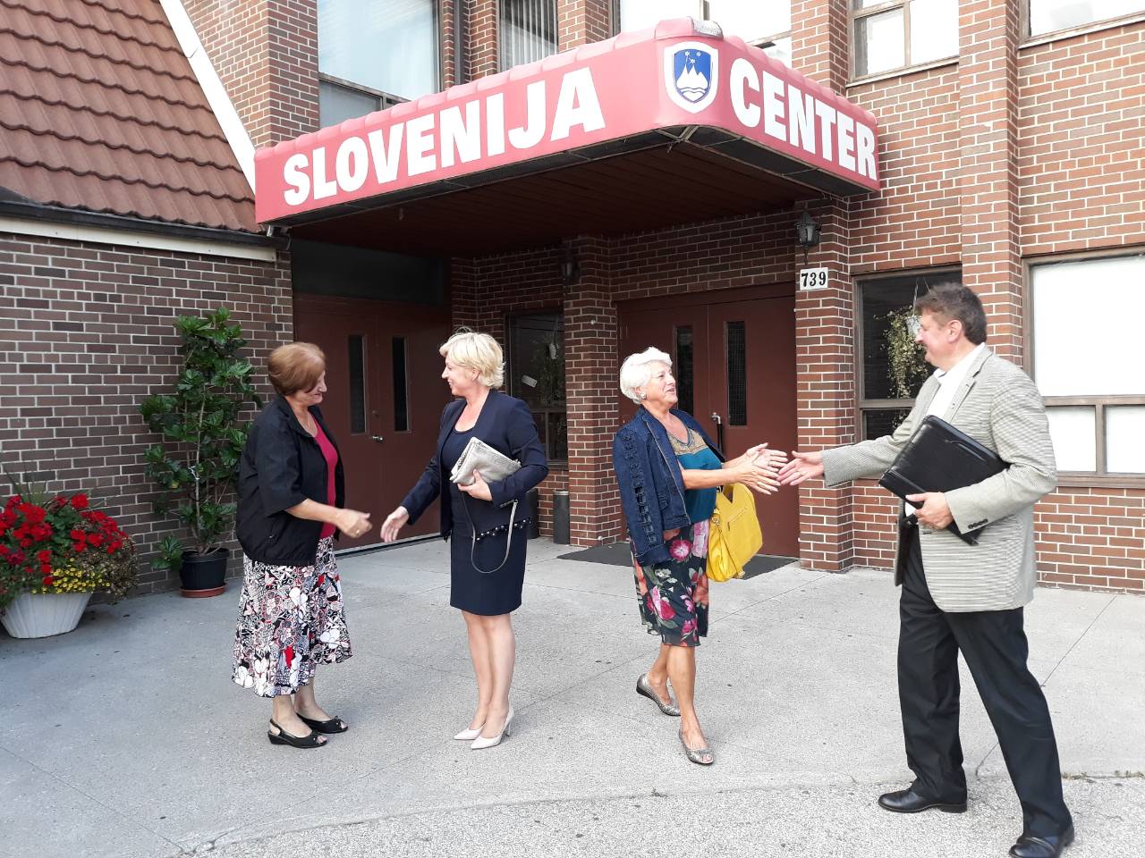 Romana Tomc pri Slovencih v Kanadi: želijo si več stikov s Slovenijo
