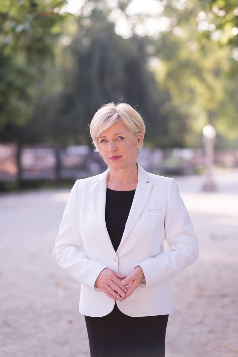 Romana Tomc ob svetovnem dnevu prebivalstva: »Slovenija se problema starajoče družbe premalo zaveda.«