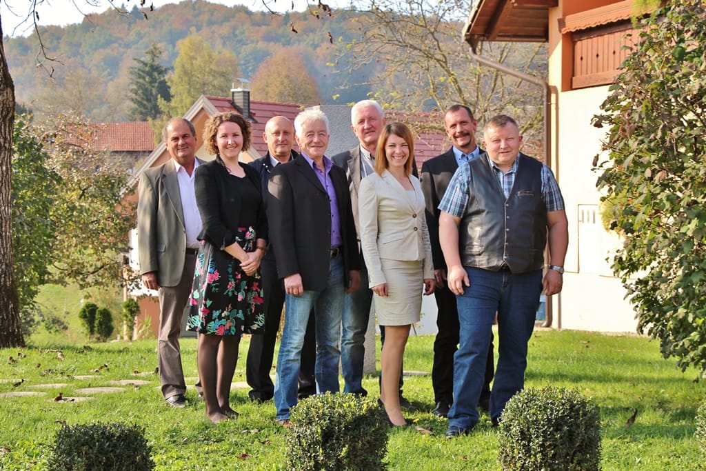 Zate, Mirna Peč!
