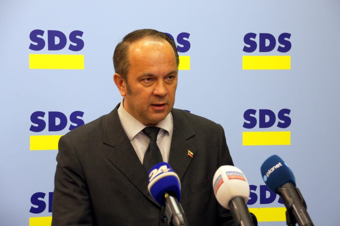 Mag. Branko Grims: Odločiti se moramo ali dajemo prednost masovnim migracijam ali lastnemu narodu 
