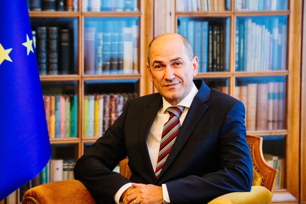 [VIDEO] Janez Janša: Slovenska vlada naj ravna pametno in se umakne od globalnega dogovora o migracijah