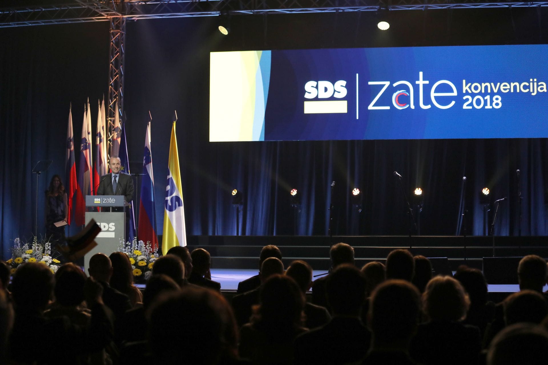 SDS podpira Manfreda Webra