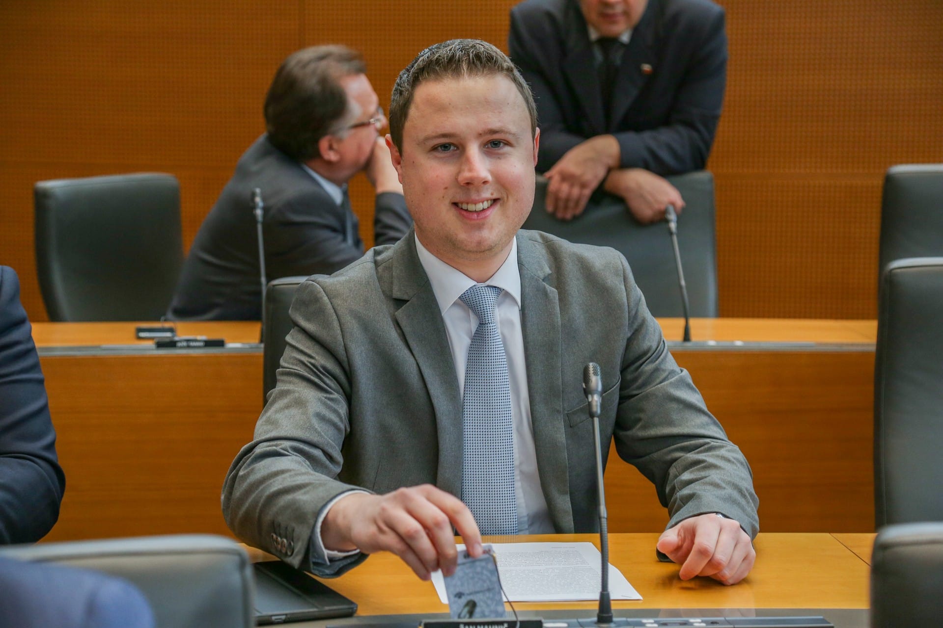 Žan Mahnič: Vlada RS naj prizna Juana Guaidoja kot začasnega predsednika Venezuele