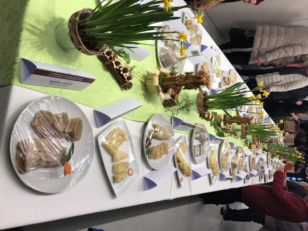 Uspeh naših članic na državnem ocenjevanju in razstavi štrukljev