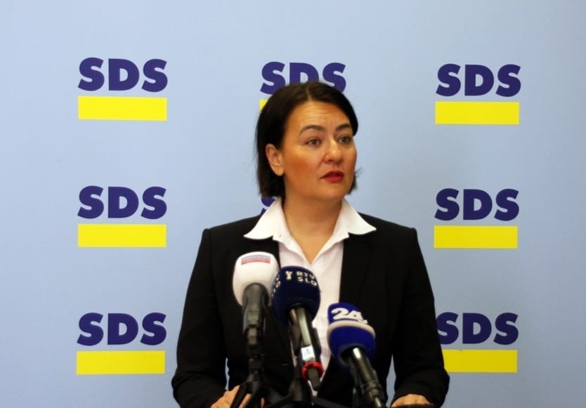 Anja Bah Žibert: Kakšne so finančne posledice zaradi zamud pri prenosu evropskih direktiv v našo zakonodajo? 