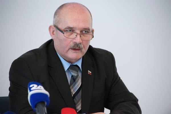 Če Šarčeva vlada ni sposobna ali nima interesa zavarovati slovenskih meja, naj odstopi in prepusti prostor tistim, ki želimo zavarovati Slovenijo