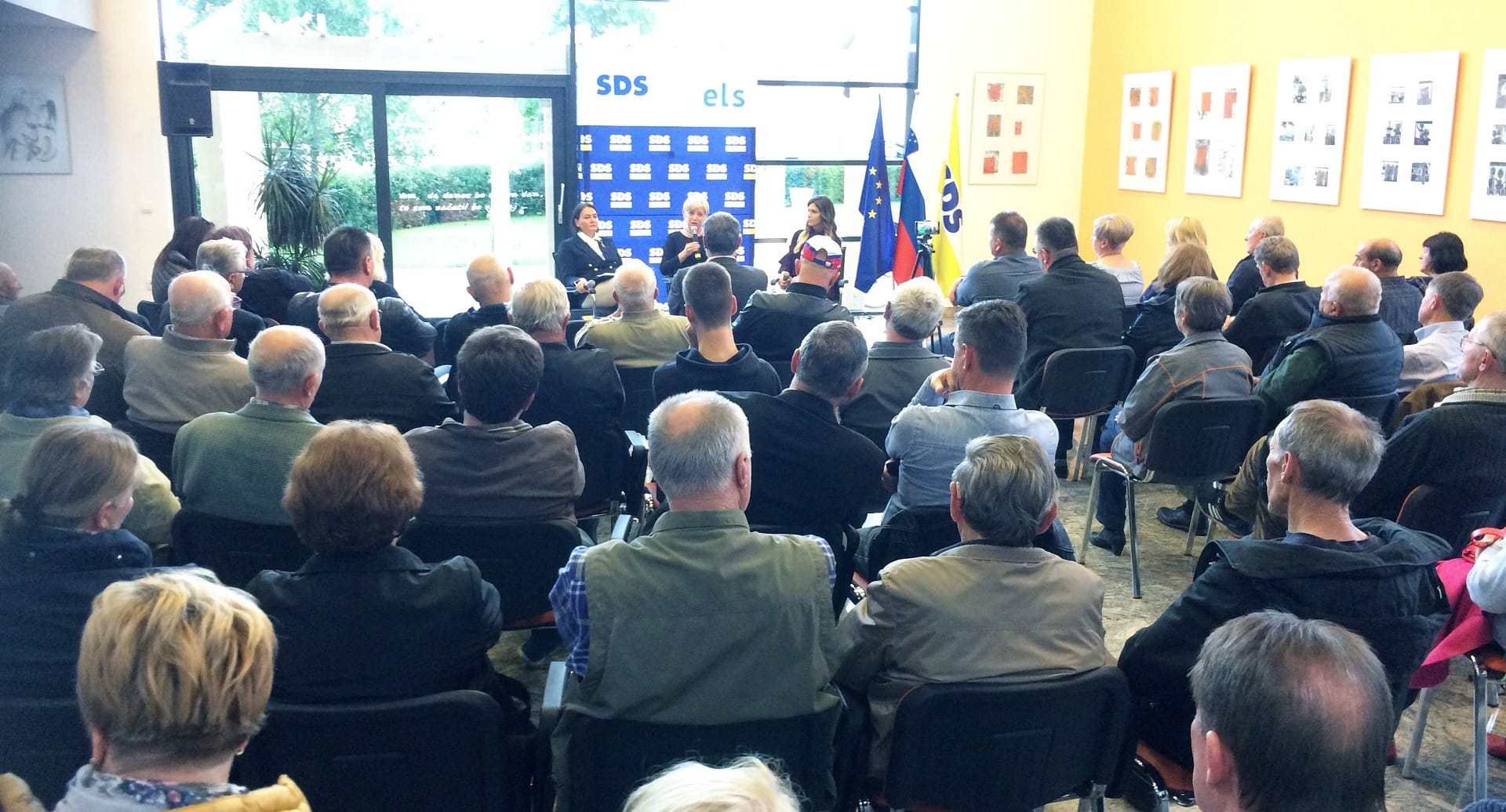 Pogovorni večer v Šentjerneju: Slovenska vlada ne zna izkoriščati priložnosti, ki jih ponuja Evropska unija
