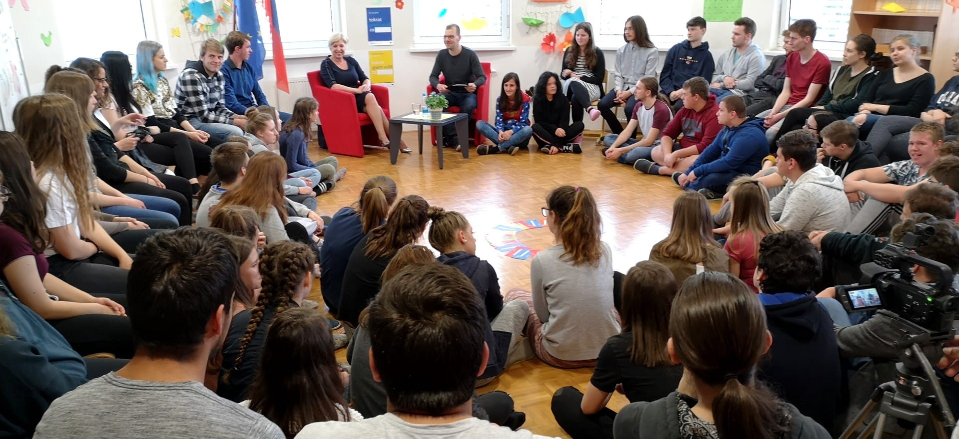 Mladi, vzemite stvari v svoje roke in pojdite na Evropske volitve 2019