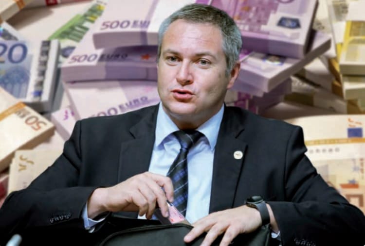So se v času kmetijskega ministra Dejana Židana dogajali prirejeni javni razpisi?
