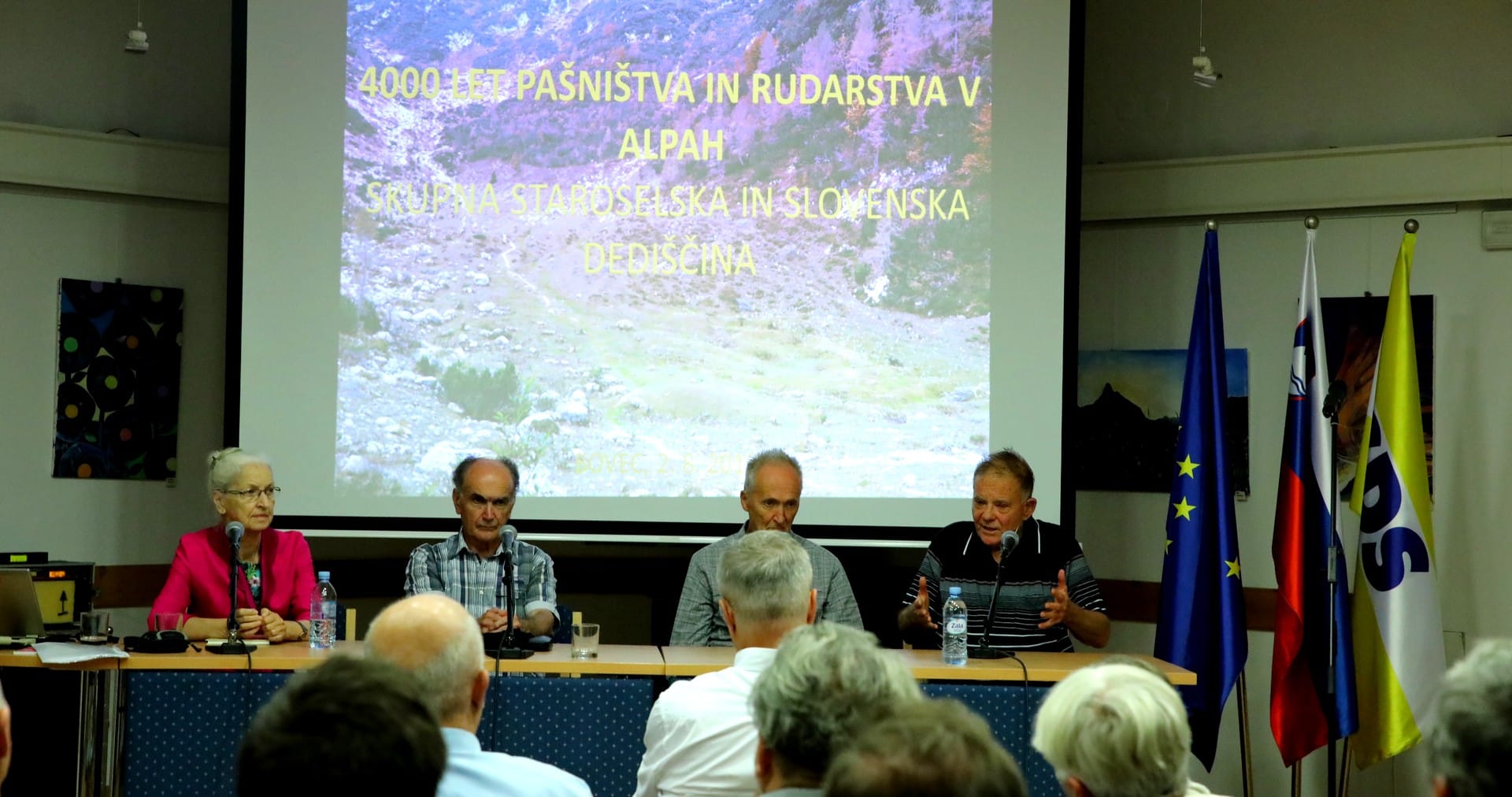 Simpozij Korenine slovenstva: Manjka nam domovinske zavesti