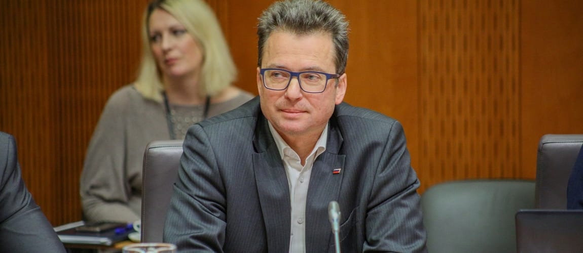 Zvonko Černač: Kaj konkretno je bil razlog za razveljavitev odločitve o izbiri najugodnejšega ponudnika gradnje mostu čez dolino Glinščice?