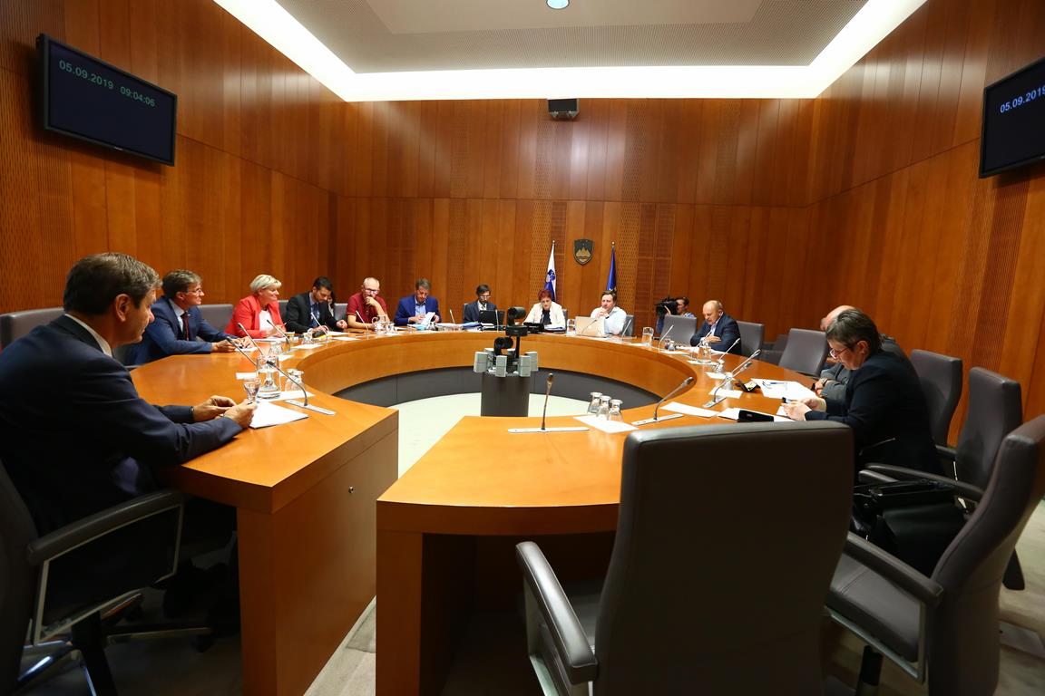 [OTROŠKA SRČNA KIRURGIJA] Vrhunec ni razočaral – kljub propadu programa v UKC Ljubljana je svoje delo »dobro« opravil