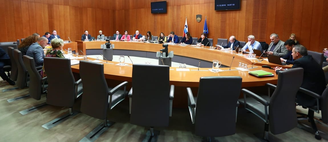[Odbor za kmetijstvo] Mladim moramo dati signal, da država resno jemlje kmeta in njegovo poslanstvo